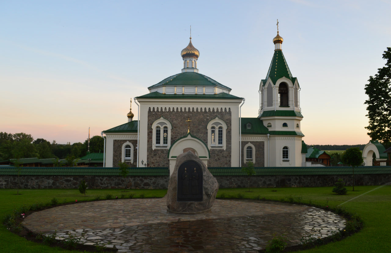 Церковь святых бессребреников и чудотворцев Космы и Дамиана